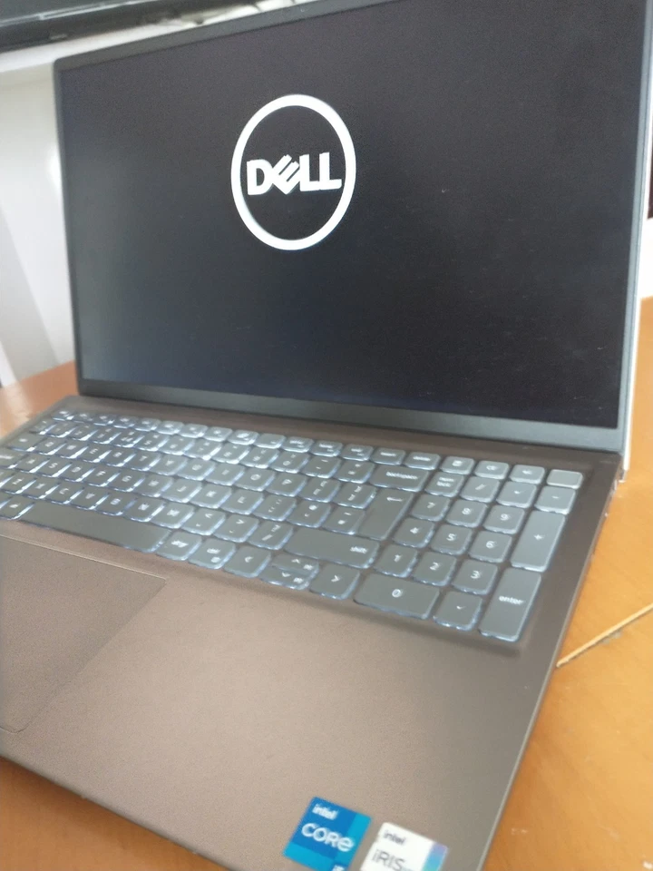 Dell Latitude 5510 · i5-1045G1 · 16GB · 256GB, foto 1 di 5