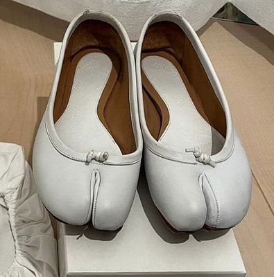 Maison Margiela Tabi Split Toe Ballet Flats White Leather Size 36 w/ Box from JP