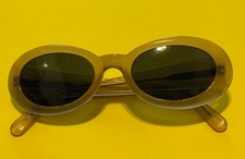 occhiali da sole donna Giorgio Armani con montatura raffinata di forma ovale