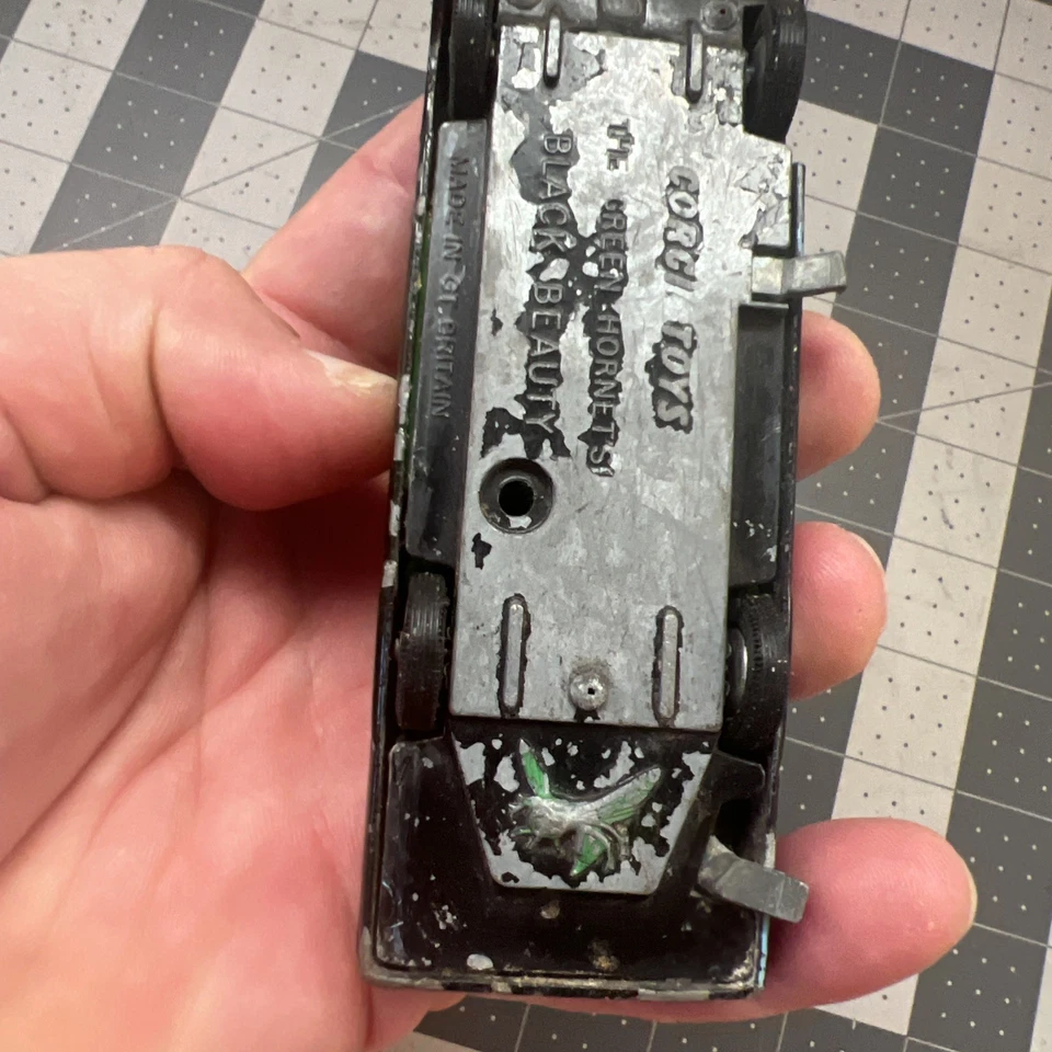 Corgi Green Hornet's Black Beauty 1972 Gran Bretaña defectos leer Foto 3 de 4