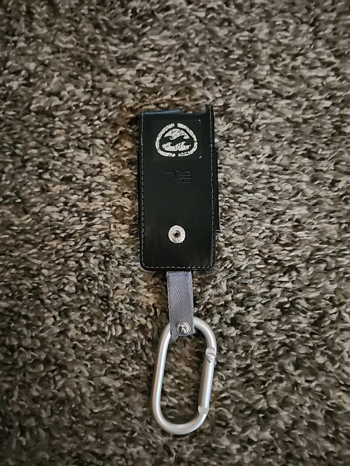 Кожаный чехол NeuElements для iPod Nano Classic черный - Изображение 2 из 2