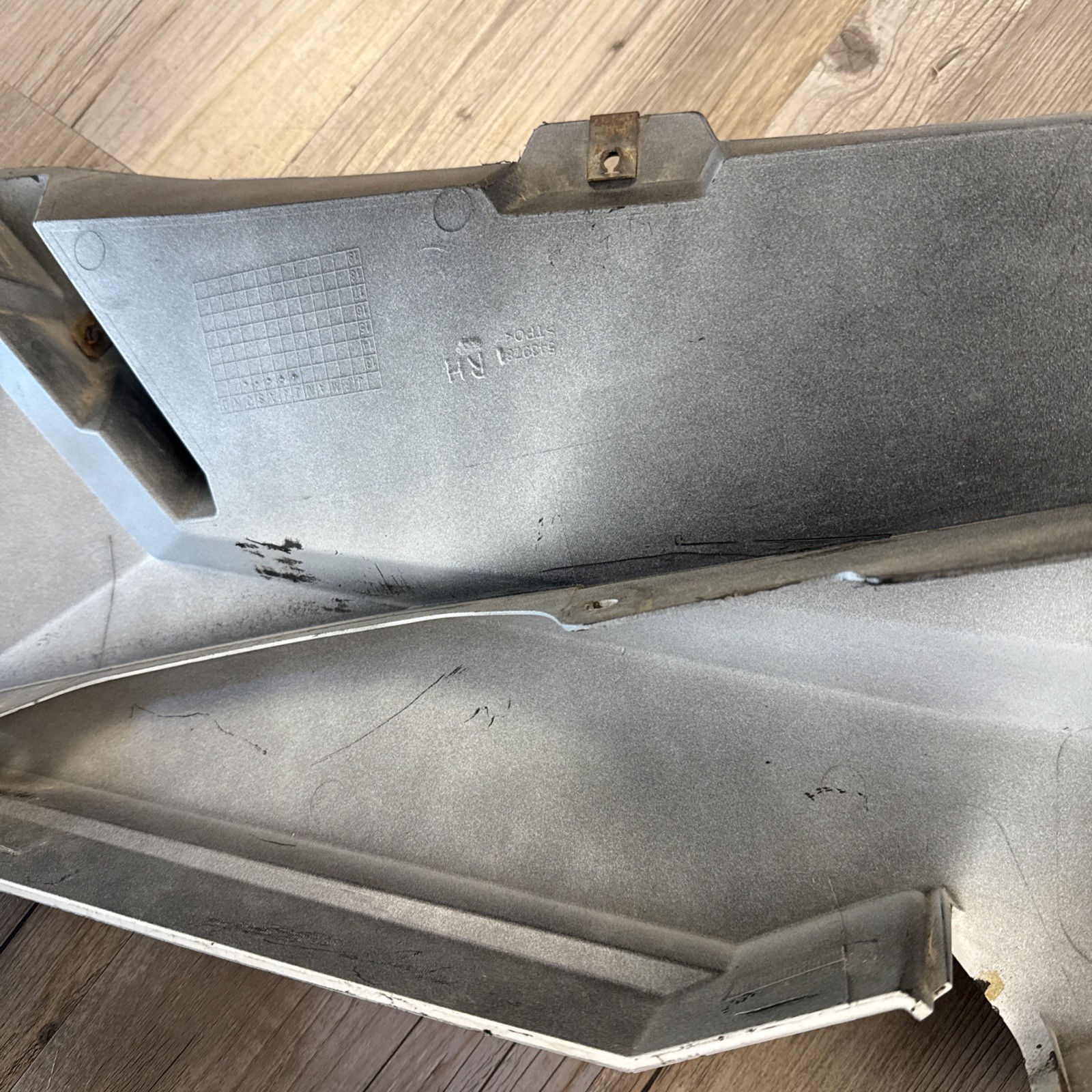 OEM 2014-2021 POLARIS RZR XP 4 1000 RIGHT REAR FENDER PANEL COVER WHITE Graphic