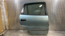 Porte arrière et accessoires Nissan ALMERA TINO