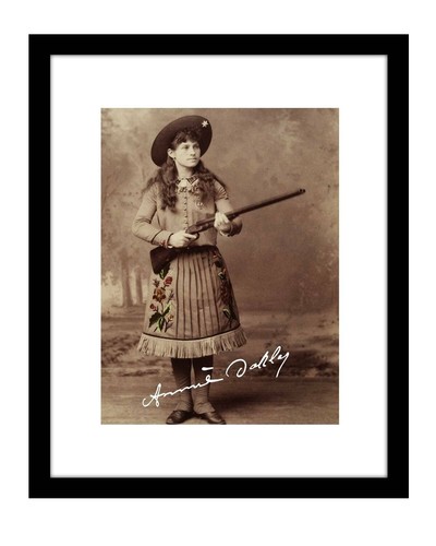 Personalidades Famosas - Photo Dédicacée De Maurice CHEVALIER Signature Autographe Annees 1950 1960 1528640938