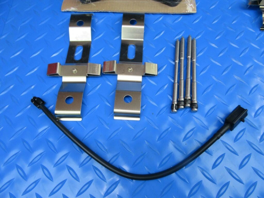 Maserati Ghibli S Sq4 front & rear brake pads TopEuro Low Dust #7337