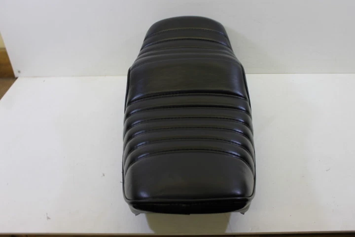 原始设备制造商川崎 KZ400 LTD 风格座椅非常好 — 第 3/4 张图片