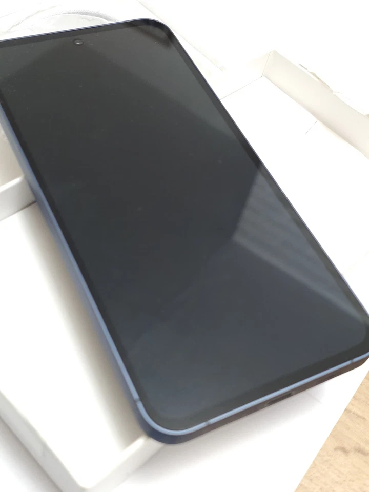 Samsung Galaxy A55 128GB Unlocked Awsome Navy immaculate condition - Image 2 of 4