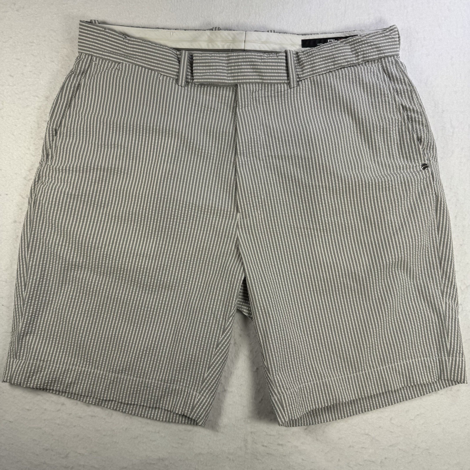 RLX Ralph Lauren Men’s Large Grey White Striped Seersucker Golf Shorts 9”