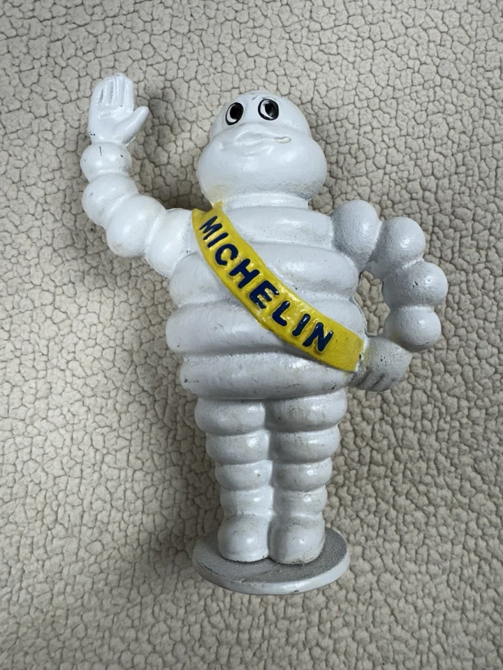 "Estatua de banco de hierro fundido vintage Michelin Man Bibendum ondeando 9"" de alto" Foto 4 de 4