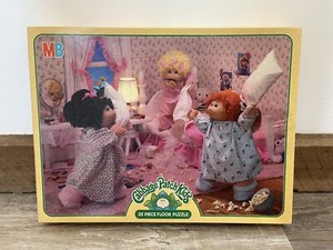 Cabbage Patch Kids Floor 35-Piece Puzzle Sleepover Party 1984 Complete