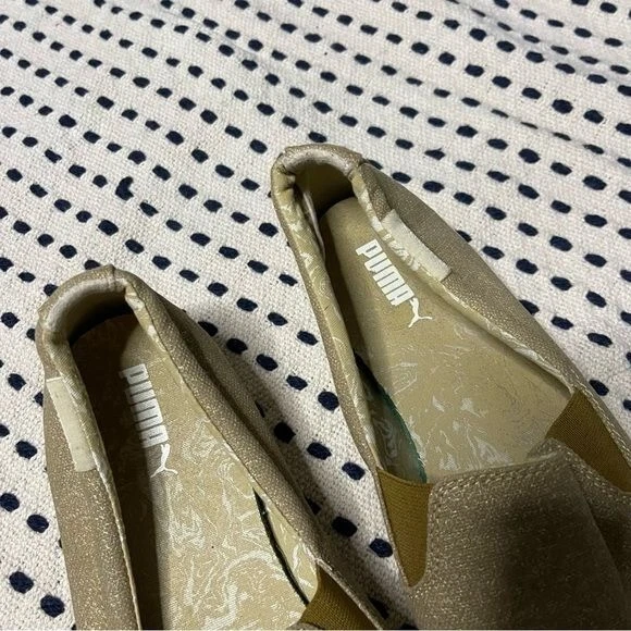 Puma Mujer Vikky Lona Sin Cordones Mocasín Plano Tenis Dorado Tostado Talla 8 Foto 2 de 4