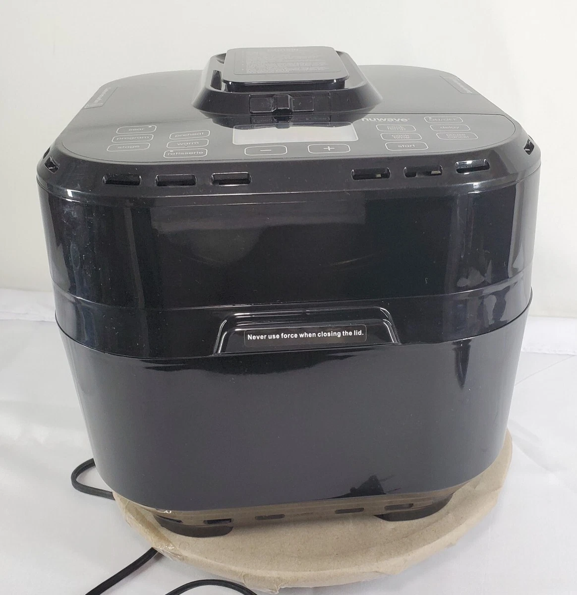 Nuwave Revolutionary Healthy Digital Brio 10QT Model 37101 Air Fryer Clean  EUC