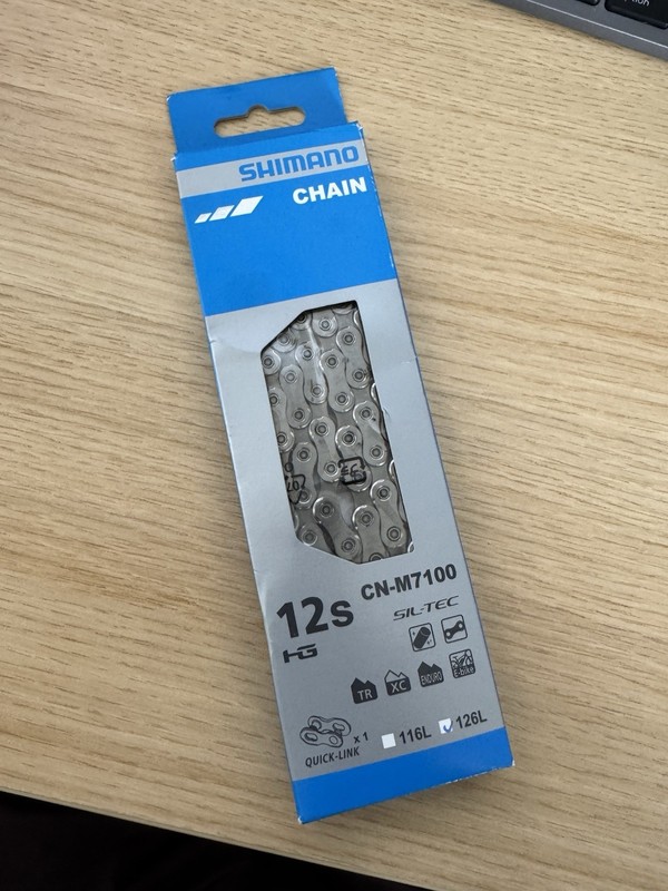 Shimano SLX CN-M7100 SLX chain with quick link, 12-speed, 126L