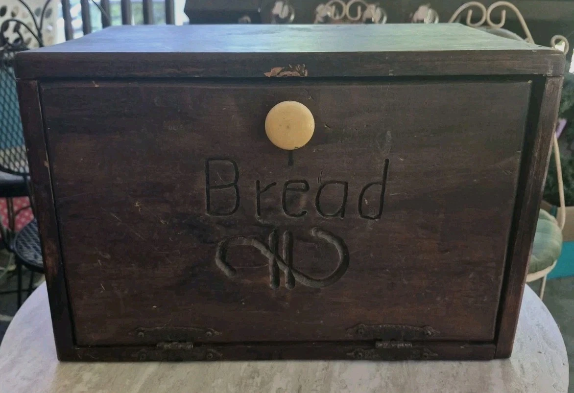 Vintage Primative Handcarved Wooden Bread Box
Opens in a new window or tab
