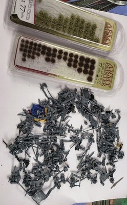 Warhammer 40.000 Restposten Figuren Ersatzteile oder Reparatur Posten Arme Äxte Schwerter etc