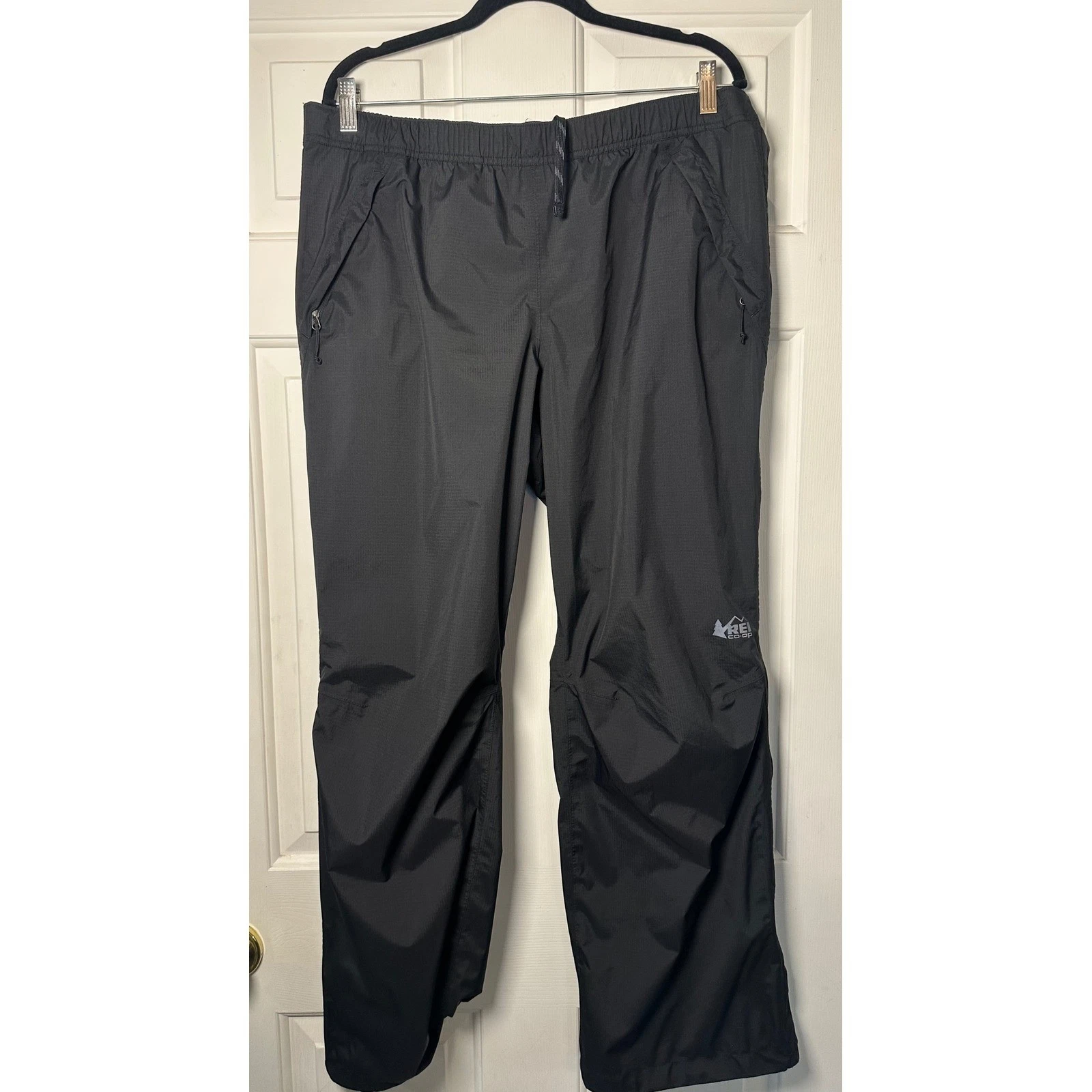 REI Pants Mens XL Peak 2.5L Waterproof Shell Outdoors Hiking Black Windbreaker