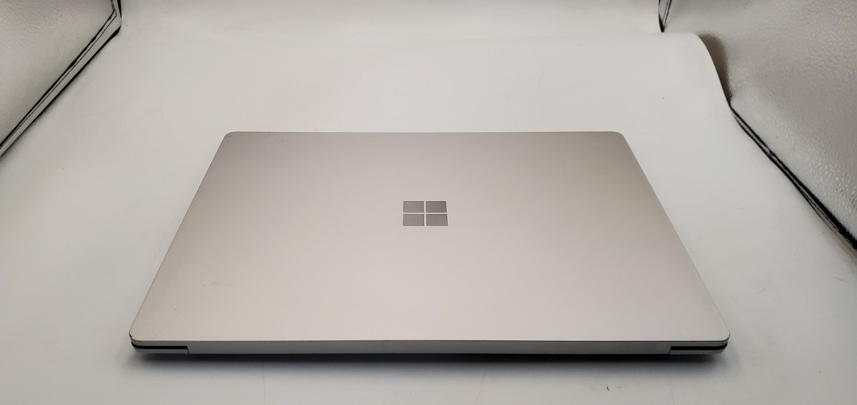 Microsoft Surface Laptop 5 Intel Core i5-12th Gen 2.5GHz 8GB RAM Microsoft Surface Laptop 5 Intel Core i5-12th Gen 2.5GHz 8GB RAM
