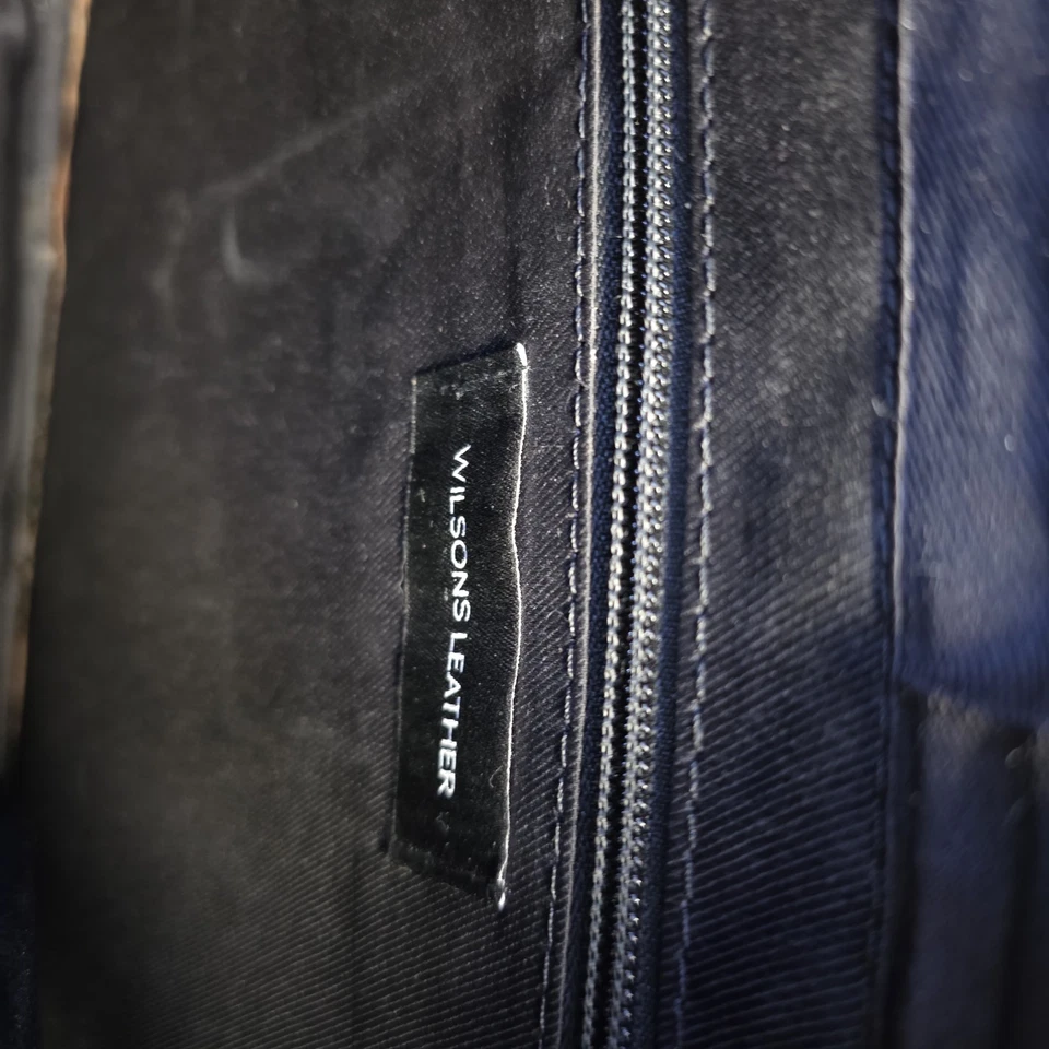 Bolso mensajero de cuero Wilson's aspecto de cuero envejecido Foto 4 de 4