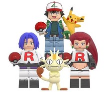 Custom Trainer vs Team Rocket Miniature Figure Set