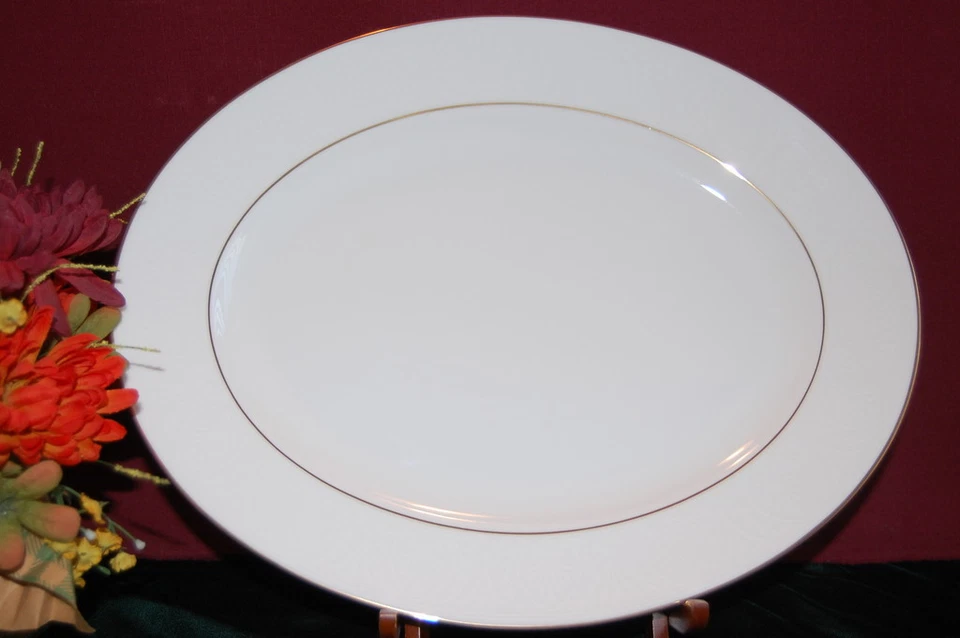 LENOX Hannah Gold 13" Oval Platter Brand NEW with tags 1stQ USA white color gold