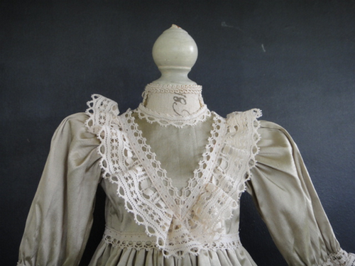 ROBE ANCIENNE POUPÉE Jumeau EUR 55,00 - FR