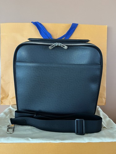 Authentic LOUIS VUITTON Taiga Tura 2 Way Travel Bag Preloved