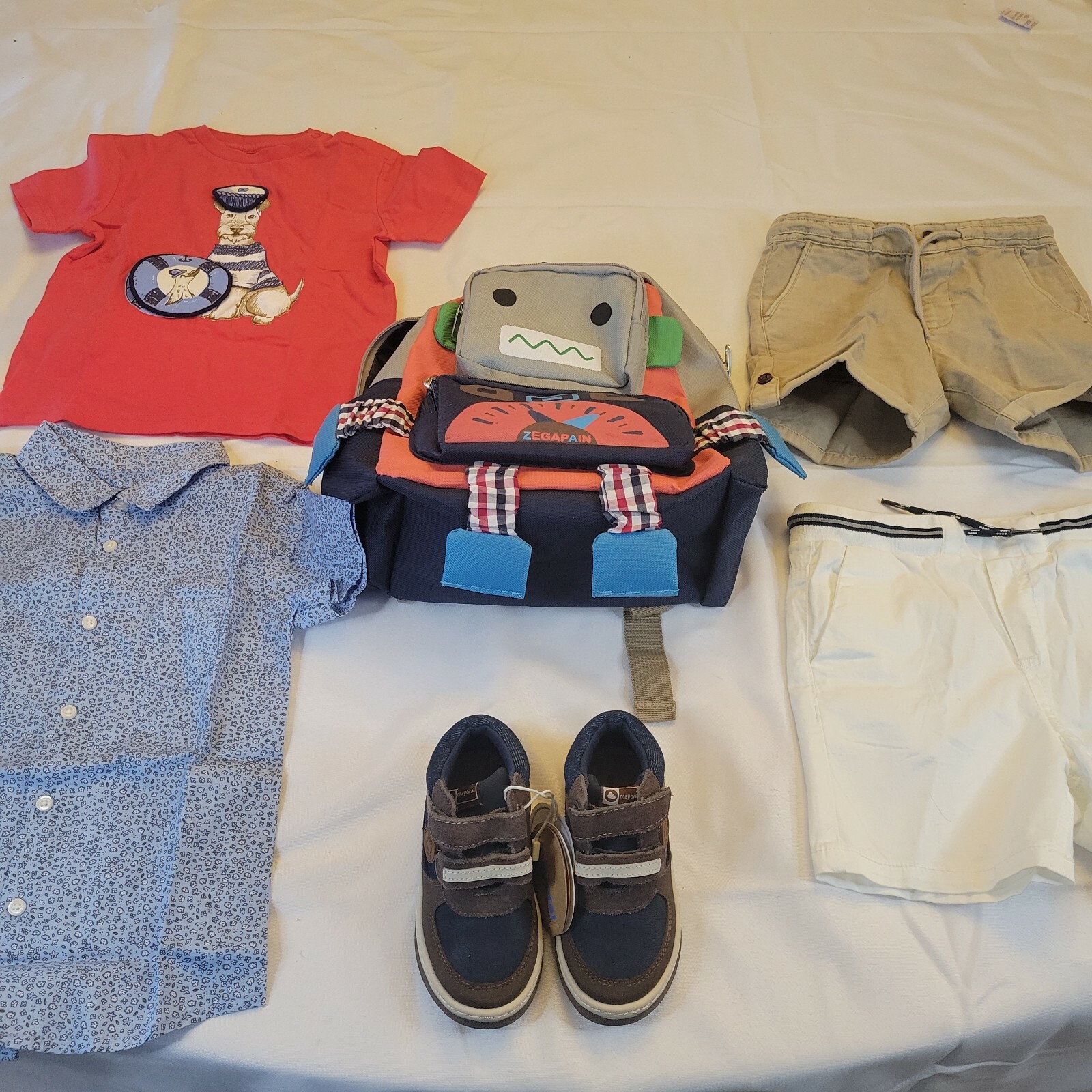 Juego de ropa de mochila Mayoral para niños 36 meses