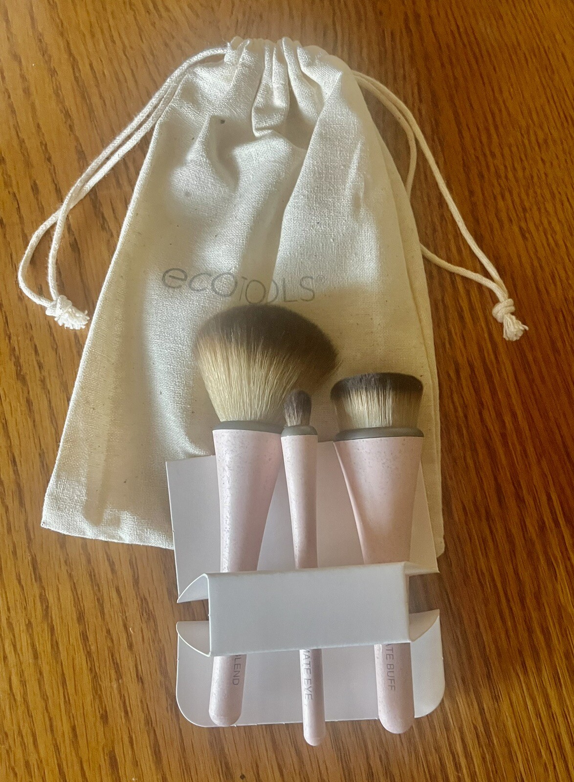 EcoTools 360 Ultimate Travel Brush Kit 3 Mini Hemp Brushes + Reusable