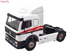 Mercedes SK II White 1994 Model Car Group 1/18 Scale