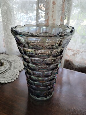 Vintage Federal Glass ''Yorktown Sundown'' 8 Inch Iridescent Vase