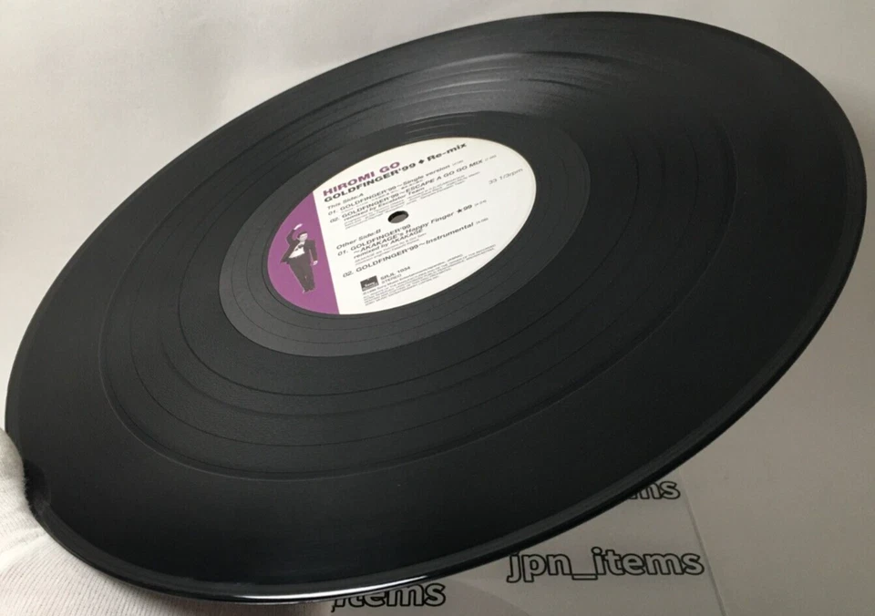 Hiromi Go Goldfinger '99 Re-mix 12 Vinyl Record Ricky Martin Livin' la Vida Loca - Image 4 of 4
