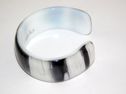 Patriot Glassworks Art Glass Cuff Bracelet White Black Stripes Signed Artisan - Picture 4 of 11