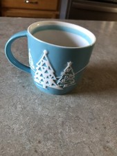 Starbucks 2007 Holiday Snowflakes Snowman Penguin Tree Mug EUC 