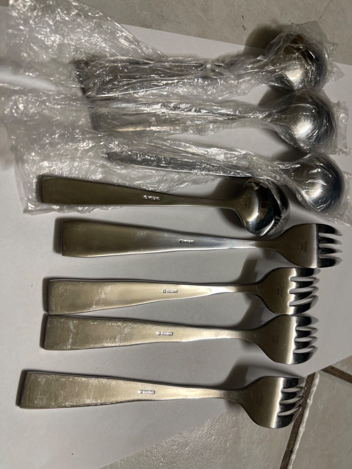 Oneida TUSCANY Stainless Frosted Glossy Flatware Set of 8 Pieces eBay