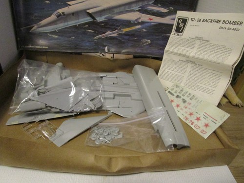 AMT Ertl TUPOLEV TU-26 Backfire -C #8832 Scale 1/72 Open Box Complete Model - Picture 2 of 10