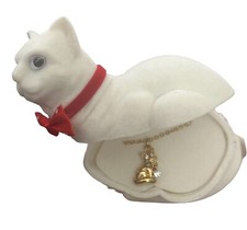 Fashion Necklace CAT with matching velour box- white gold