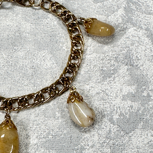Bracelet Hand Crafted 1950s 1960s Gold Tone Tumbled Mixed Stone Dangle Charms - Picture 3 of 5
