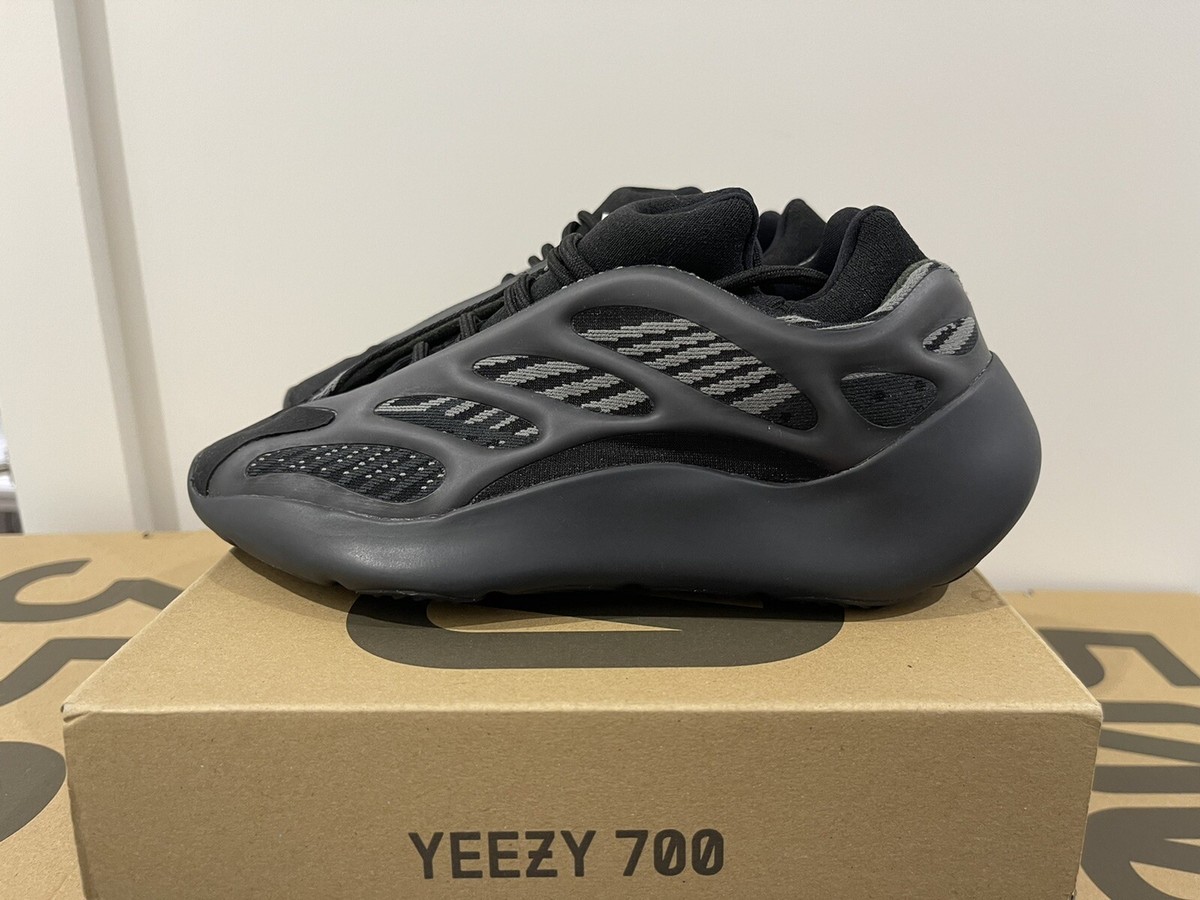 Black Yeezy 380 V3 Alvah Retail Boost 700 V3 Yeezy 380 V3 Alvah