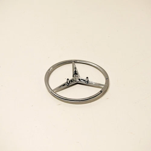 Mercedes-Benz W124 W202 Tailgate Emblem Star A2017580058 - Picture 4 of 8