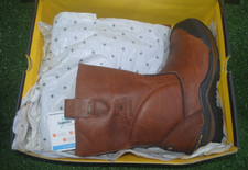 💥Brand New Dr. Martens UK 9 🍒   Steel toe Rigger Boots  2007 💥