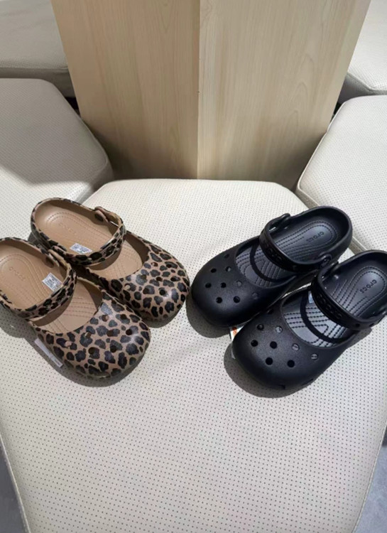 New Womens Crocs Classic Leopard Print Ballet Flat Clog beach shoes Black