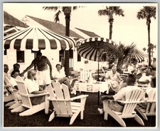Vtg B&W Snapshot Group Relaxing In Lawn Chairs By Striped Umbrellas 1950s