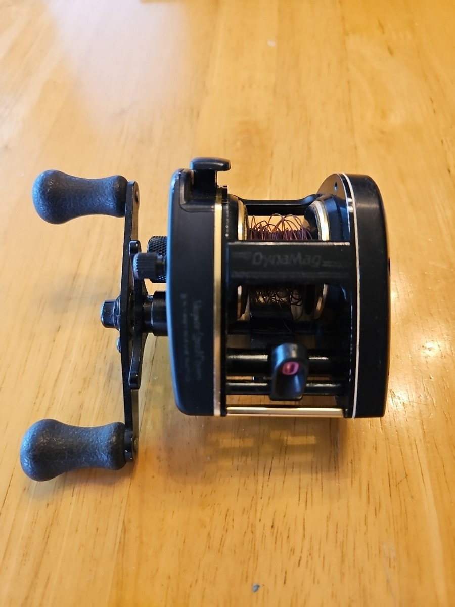 Vintage Quantum Qd1310 Graphite DynaMag Casting Reel, Ball