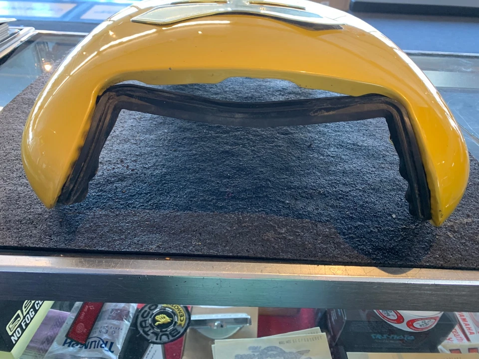 Cubierta de carcasa del tanque de gasolina Yamaha VMAX 1200 Foto 4 de 4