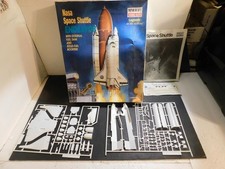 Minicraft #11630 Nasa Space Shuttle Endeavor ...