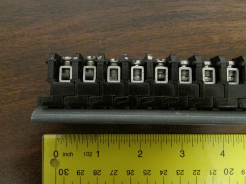 BUCHANAN Barrier Strip Heavy Duty 24 Rows Snap Together W/Backer - Picture 2 of 2