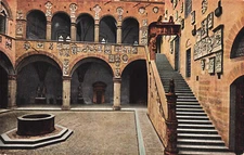 Postcard Firenze Cortile e Scala del Palazzo del Podesta Italy