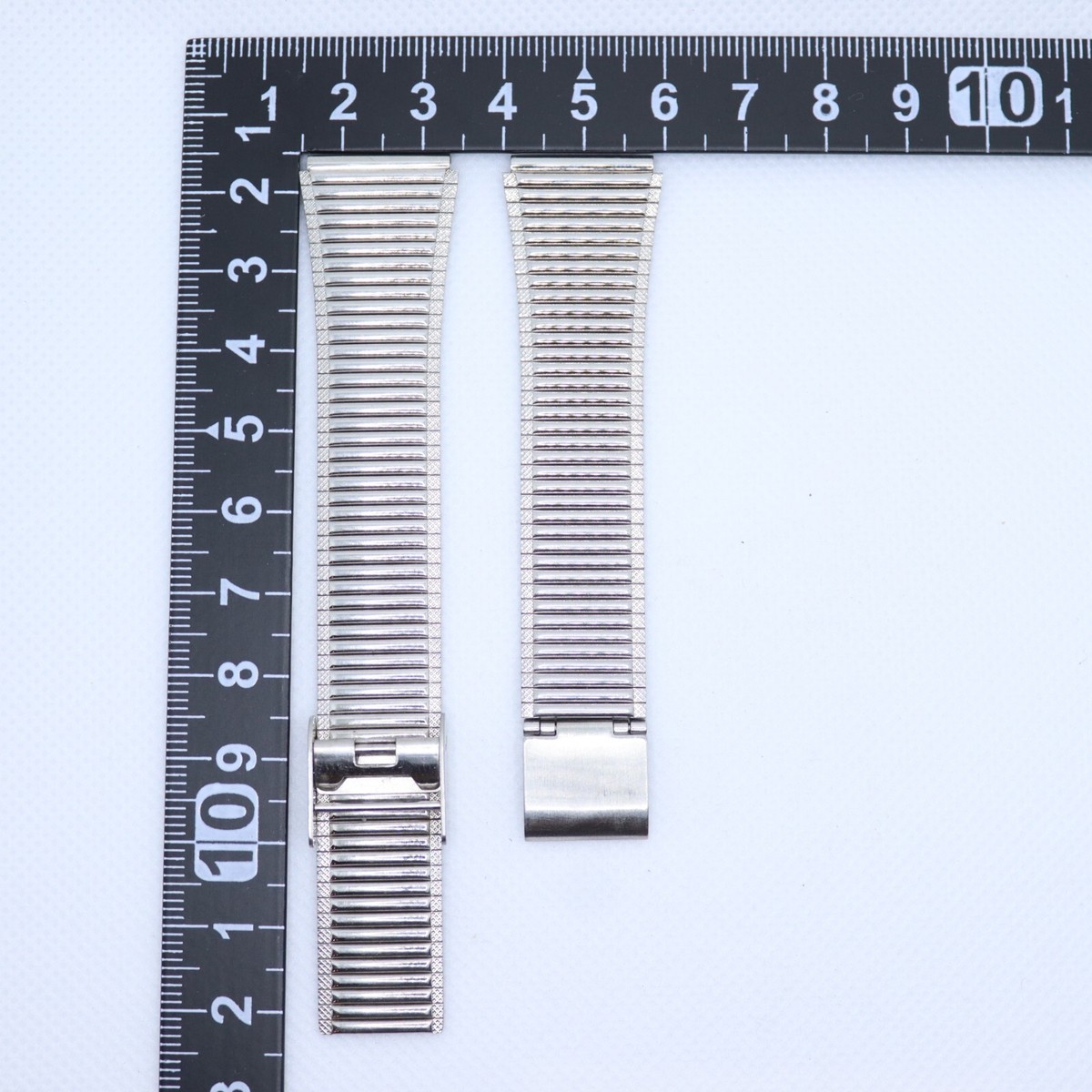 ❖ ❖ Banbi ❖ ❖ NOS [Top Mint] Vintage Genuine Bambi SS 18mm Watch Bracelet