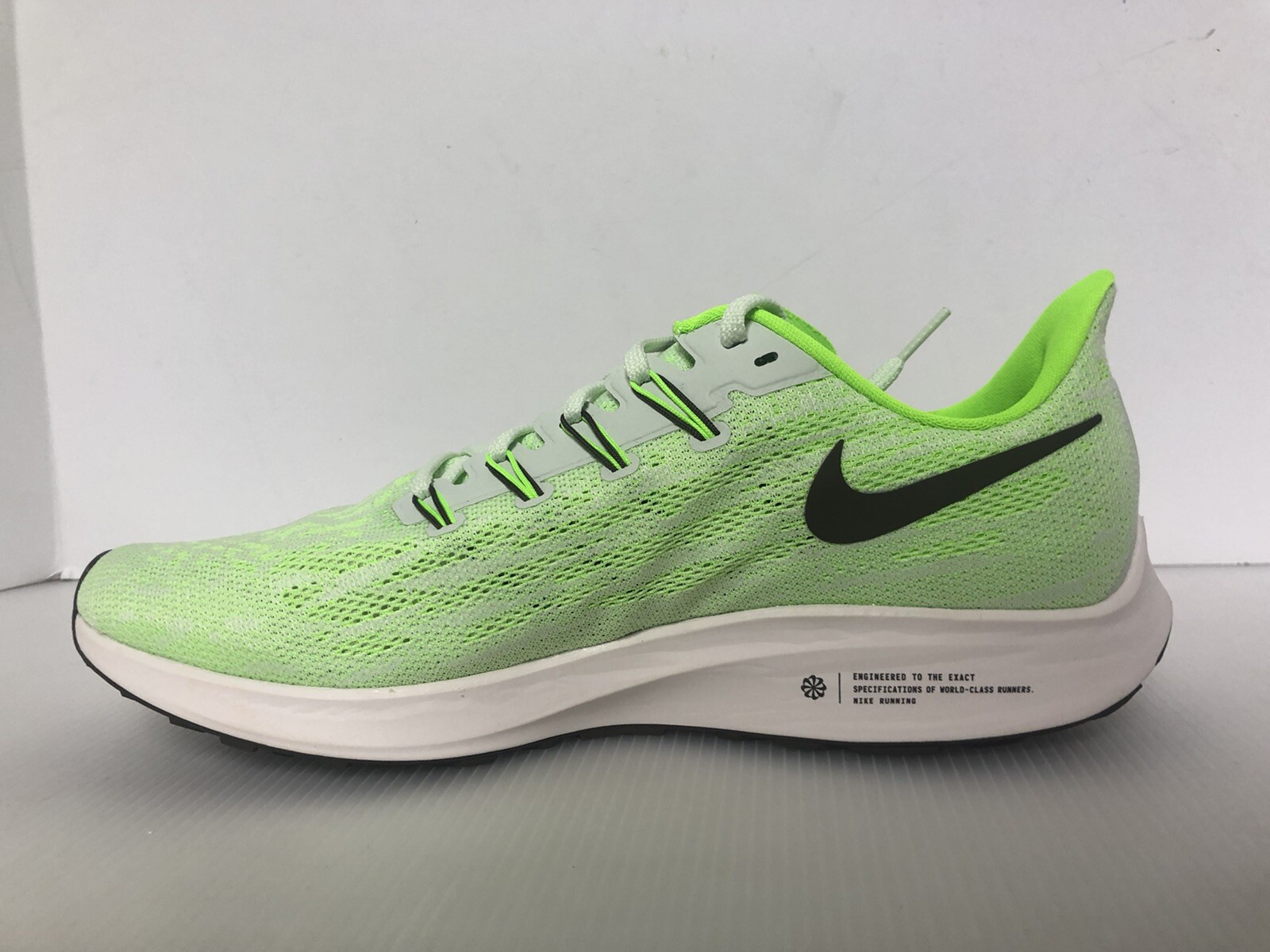 Nike Men's Air Zoom Pegasus 36 Running Shoes, Size: 9.5, Green