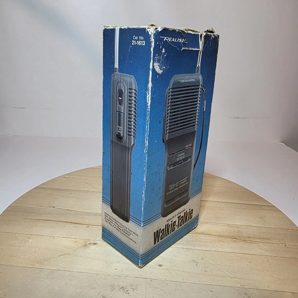 Vintage Realistic TRC-91 3 Channel Walkie Talkie New Old Stock In Original Box - Image 4 of 4